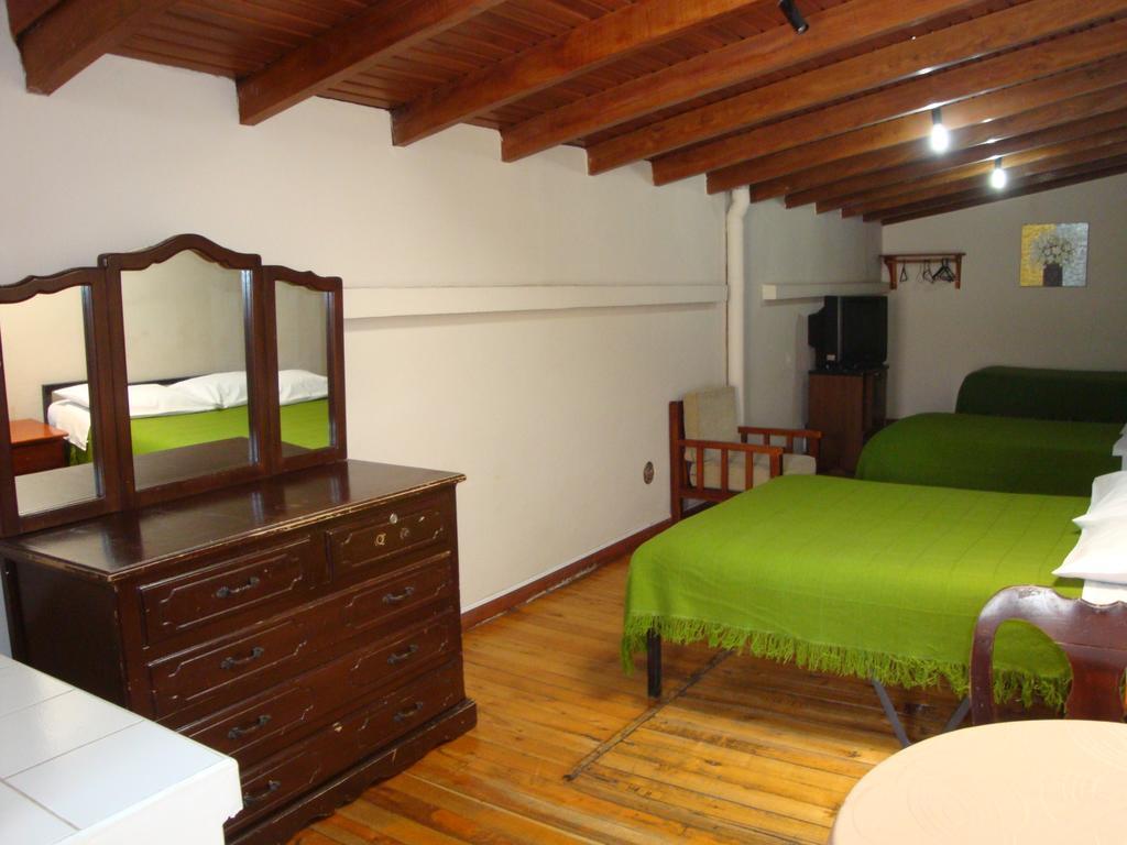 Hostal Santa Maria Gracia Quito Rom bilde